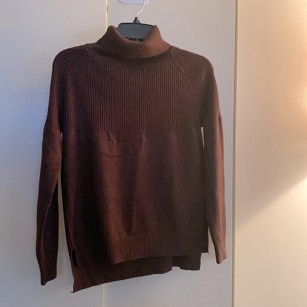 Brown sweater - Brand New size M